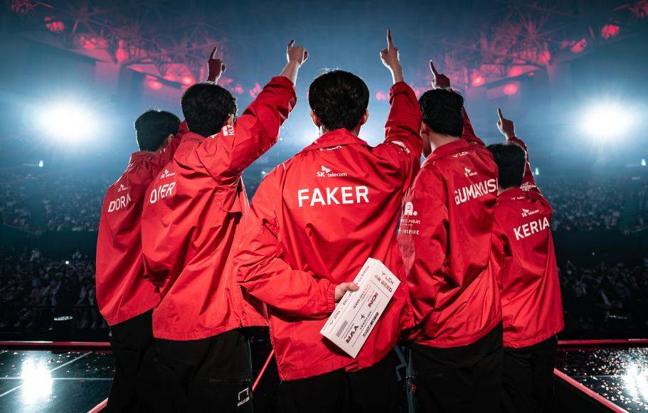 全世界最受欢迎的LOL战队？T1遥遥领先