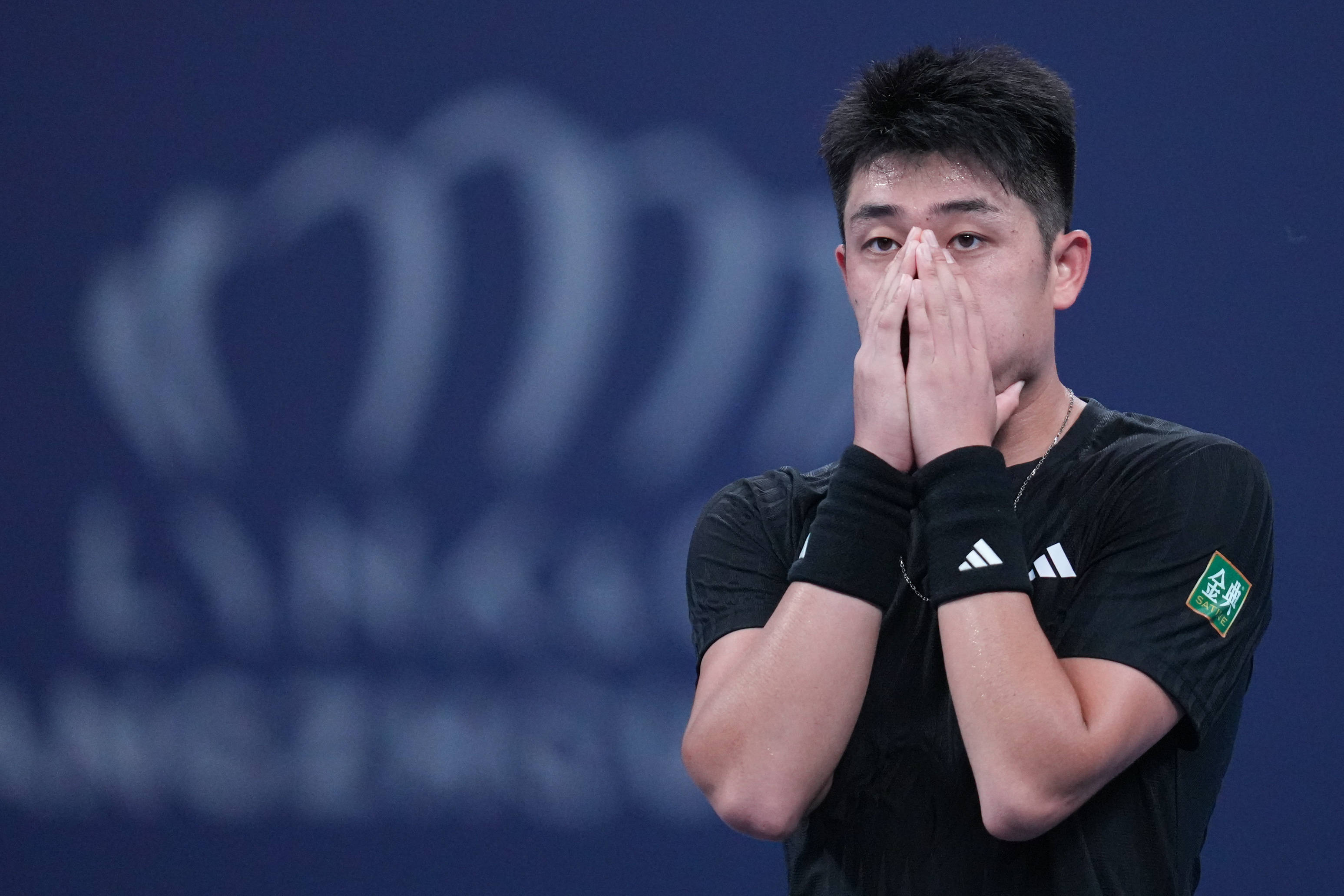 （体育）网球——杭州公(gōng)開(kāi)賽(sài)：吴易昺晋级四(sì)强