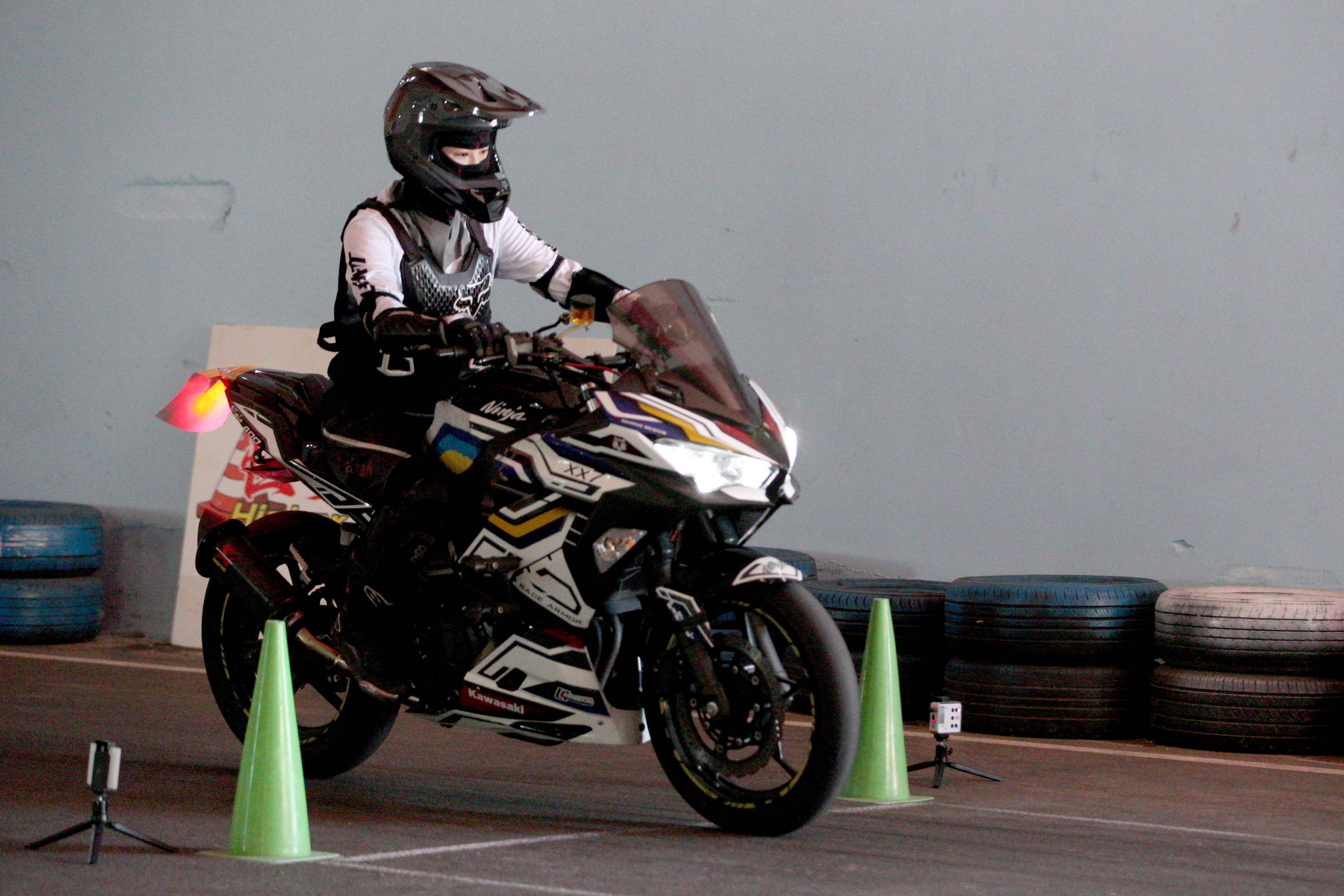 孔孟(mèng)之(zhī)鄕(xiāng)燃“摩(mó)”火！濟(jì)宁“至圣之(zhī)路(lù)”油电摩(mó)托大賽(sài)竞風(fēng)流